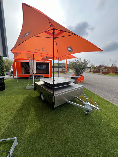 Location Remorque Brasero 1400x1400 habillage inox du châssis et plateau inox